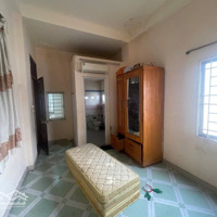 Nhà 1 Trệt 2 Lầu 11X12 Ngay Trường Thcs Hoa Lư. Có Sân Vườn, Đường Xe Tải Tận Nơi