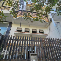 Bán Gấp Nhà Mặt Tiền 5X19,5M. Đường Số , P Phú Mỹ ,Q7. Giá: 13Tỷ. Liên Hệ: 0938888299