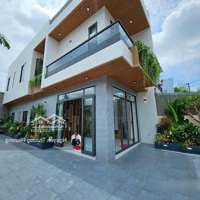 (18X8M)142M2 Nhà Căn Góc 2Mặt Tiền 1 Trệt 1Lầu Full Thổ Cư Xây Mới 100% Thiết Kế Biệt Thự Vườn 2025