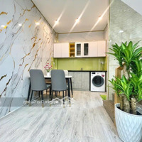 Chỉ 3.7 Tỷ - Nhà Xinh P11, Gò Vấp
Cánh Hẻm Xe Hơi Tránh 3 Nhà - Hẻm Trải Nhựa Thông - Ngang 4M