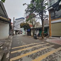 Mặt Phố Chợ Thạch Bàn, Kinh Doanh Sầm Uất
