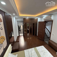 Bán Nhà Ngõ 68 Cầu Giấy Cách Ô Tô 10M, Nhà Mới Đẹp, Full Nội Thất Chỉ Nhỉnh 8 Tỷ