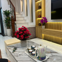 Hiếm! Mới Đẹp Ở Ngay Tặng Full Nội Thất, Nhà Phố Chính Kinh Diện Tích: 28M Chỉ 5Tỷ Ngõ Nông Rộng 100M Ra Phố