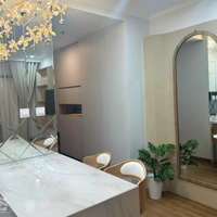 Bán Gấp Căn Hộ 1 Phòng Ngủtòa R6, Nội Thất Sửa Đẹp, Giá Bán 5,7 Tỷ, Liên Hệ: 0917533366