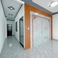 Nhà sổ riêng thổ cư gần chợ Thạnh Phú, sân oto, đường oto, chỉ 1 tỷ 650