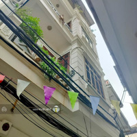 Mặt Ngõ Thông- Lô Góc - Kinh Doanh - Vài Bước Ra Mặt Phố Giang Văn Minh - Đường Trước Nhà 3M