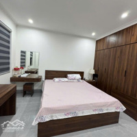 Chính Chủ Gửi Bán Td: 80 M2. Hoàn Thiện 5 Tầng Đẹp Có Thang Máy. Bao Giá. Liên Hệ: 0347887299