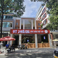 Bán Nhà Mặt Tiền Huỳnh Văn Bánh, Q. Phú Nhuận - Dt: 11X20M - 2 Tầng - Hđt: 300 Triệu - Giá: 50 Tỷ