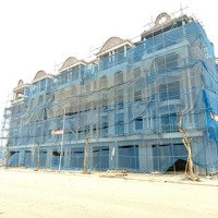 Bán Nhanh Căn Shophouse Đối Diện Hồ, Công Viên Cây Xanh