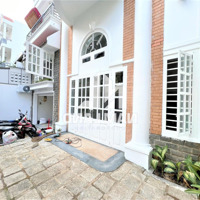 Cho Thuê Nhà 10X11M 1 Trệt 2 Lầu Đường 4 Làng Báo Chí Phường Thảo Điền