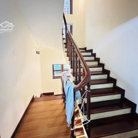 Cho Thuê Nhà Riêng Phân Lô Ngõ 168 Nguyễn Xiểndiện Tích65M * 4 Tầngmặt Tiền5M Giá Bán 14 Triệu Ngõ Ôtô Đỗ Cửa
