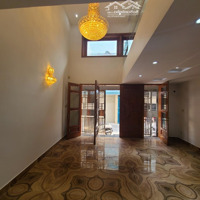 Bán Nhà Bình Thạnh - 60M2 - Ngang 5M5, 5 Tầng, Oto Ngủ Trong Nhà- Phan Văn Trị Sầm Uất - Hẻm Oto Né