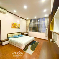 Căn Nhà Khiến Bạn Yêu Từ Cái Nhìn Đầu Tiên