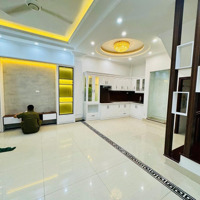 Bán Nhà Riêng 30 M2.Chính Chủ Tại Phường Cự Khối, Quận Longbiên, Hà Nội.