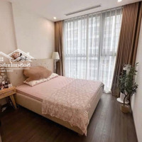 Cho Thuê Căn Hộ 2 Phòng Ngủ 2 Vệ Sinh Nội Thất Hiện Đại Vinhomes Symphony, Liên Hệ: 0857599333