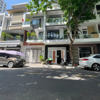 Dt Sử Dụng 209 M2 Nhà 3 Tầng, Đường 13M Ngay Trung Tâm Vcn Phước Hải, Nha Trang Bán 8.3 Tỷ
