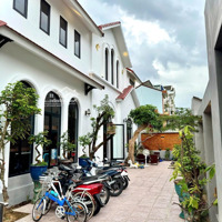 Bán Nhà 3 Mặt Tiền 372M2 Đường Lê Văn Chí - P. Linh Trung - Tp. Thủ Đức - 0985608188