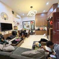 Nhà To Giá Nhỏ Phố Hào Nam, 34M2, 5 Tầng, 6.29 Tỷ