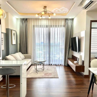 Cần Bán Căn Hộ Gold View Q4 Bến Vân Đồn (2Pn/2Wc) Giá Bán 5,3 Tỷ, Liên Hệ: 0949200003 Vân Anh