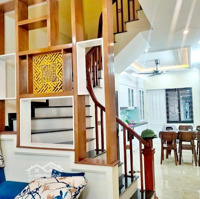 Chính Chủ Bán Nhà Đất Tam Khương, Đống Đa, 45M2, 5 Tầng, Nhà Dân Xây, Cho Thuê 12 Triệu/Tháng, Ô Tô Đỗ