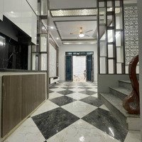 Nhà Đẹp Tổ 7 Yên Nghĩa, Cạnh Hồ Điều Hoà, Ô Tô Chạy Quanh Nhà,Diện Tích32M2, 5 Tầng. Giá Bán 4,85 Tỷ