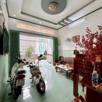 Bán nhà lầu hoàn công hẻm 359 đường Nguyễn Văn Cừ .