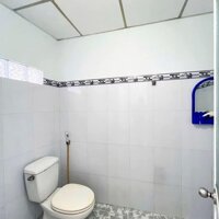 Cho thuê nhà trệt rộng 2 phòng ngủ, gần siêu thị Lotte và Đại học Kỹ Thuật
