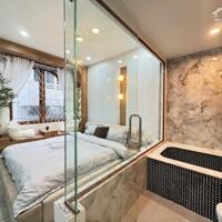 Nhà đẹp 3 tầng kiệt Núi Thành. Cách đường chính 50m. DT 63m2. Giá chỉ 5.29 tỷ