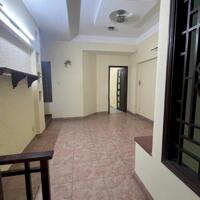 Cho thuê nhà Dt 5 * 20m 4Pn HXT Ni Sư Huỳnh Liên, Tân Bình