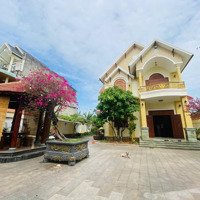 Biệt Thự Vip 1 Trệt 1 Lầu Nằm Ngay Trung Tâm Dĩ An Ngay Trung Tâm Hành Chánh