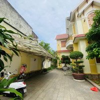 Biệt Thự Vip 1 Trệt 1 Lầu Nằm Ngay Trung Tâm Dĩ An Ngay Trung Tâm Hành Chánh