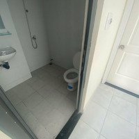 Căn Hộ Vĩnh Lộc A-Diện Tích38M2 Gồm 1Pn-1Vs. Tầng Cao View Thành Phố. Đang Dc Giảm 50% Phí Ql. Giá 3. 3 Triệu