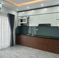 Quá Đẹp! Nhà Phố Hoàng Hoa Thám, 6 Tầng Thang Máy, Kinh Doanh, Ba Bước Ra Phố, Sát Ô Tô, Ở Sướng
