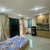 Bán nhà dân xây GIAO ĐIỂM 3 QUẬN. Diện tích 113m2. Giá chào bán nhỉnh 21 tỷ.