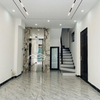 Bán Nhà Riêng 38 M2. Chính Chủ Tại Phường Long Biên, Quận Longbiên, Hà Nội.