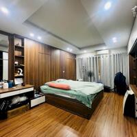 Bán nhà Phố Giảng Võ, Nhà Nội Thất Đẹp,Sổ Vuông Vắn, 40mx5T, Giá: 8.5 Tỷ, Lh: 0396935190.
