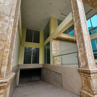 Bán Toà Nhà Mặt Phố Ngọc Thuỵ- 7 Tầng- Thang Máy-Vỉa Hè-Kinh Doanh-Làm Vp Đẹp. Diện Tích: 235M2, Mt:8,8M.