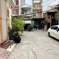 Nhà Hiếm Trung Tâm Tân Phú Ngang 4.2M Dài 18.5M2 Hẻm Ôtô Giá Tốt