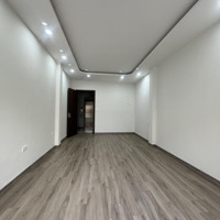 Bán Gấp Nhà Giải Phóng Thang Máy 43M Giá Bán 8,6Tỷ