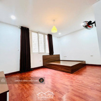 Bán Nhà Phố Lạc Long Quân 45M2 X 4 Tầng - Nhà Thoáng Trước Sau Gần Phố Giá Bán 8.5 Tỷ. Liên Hệ: 00865739823