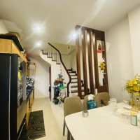 Bán Nhà Quận Ba Đình - Ngõ Ba Gác Tránh Xe Máy 8,5 Tỷ Có Thương Lượng Nhẹ