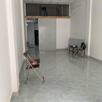 Cho Thuê Nhà Riêng 1 Phòng Ngủ 1 Vệ Sinh 60M2, 12 Triệu Vnd Tại Cách Mạng Tháng Tám, P. 7, Tân Bình, Hcm