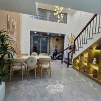 Nhà Ở Hai Bà Trưng,Hn.diện Tích Ở Sổ 37M2, Thực Tế Xây Dựng 40M2 Từ Tầng 2, 5 Tầng,Mặt Tiền4.2M, 8.1 Tỷ