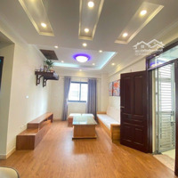 Bán Chung Cư B4 Mỹ Đình, Mặt Phố, Lô Góc, 2 Ngủ Đủ Nội Thất Hiện Đại Sẵn Ở Ngay