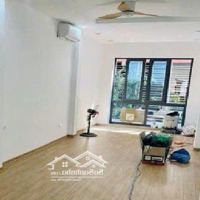 Bán Nhà Phân Lô Linh Lang, 41M2X5 Tầng, Ôtô Gần, Ngõ Thông, Ba Bước Ra Phố. 11.9 Tỷ