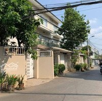 Bán Biệt Thự 3Tầng 200M2 Lô Góc 2Mt - P Bình Trưng Tây Q2 - Gần Đường Lvt Và N Diện Tích: 300M - Chỉ 18.9Tỷ