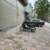 Hoàng Mai
Hè 5M, Đoạn Đẹp Nhất Ngõ Gốc Đề.
Kinh Doanh Bất Chấp. 7T Xây Mới, Full Nội Thất Xịn. Thiế