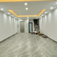 Hoàng Mai
Hè 5M, Đoạn Đẹp Nhất Ngõ Gốc Đề.
Kinh Doanh Bất Chấp. 7T Xây Mới, Full Nội Thất Xịn. Thiế