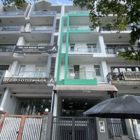 Cho Thuê Nhà Vị Trí Vip Đ.nguyễn Thị Thập Kdc Himlam Quận 7 Dt: 5X20M Có Tm Giá: 80 Triệu Liên Hệ:0931353298