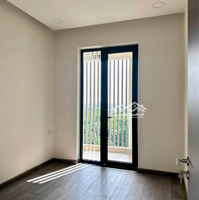 Sang Nhượng Căn Siêu Phẩm Diamond Centery 121M2 3 Phòng Ngủban Công Dài 6M Giá Bán 8.55 Tỷ Bao Hết